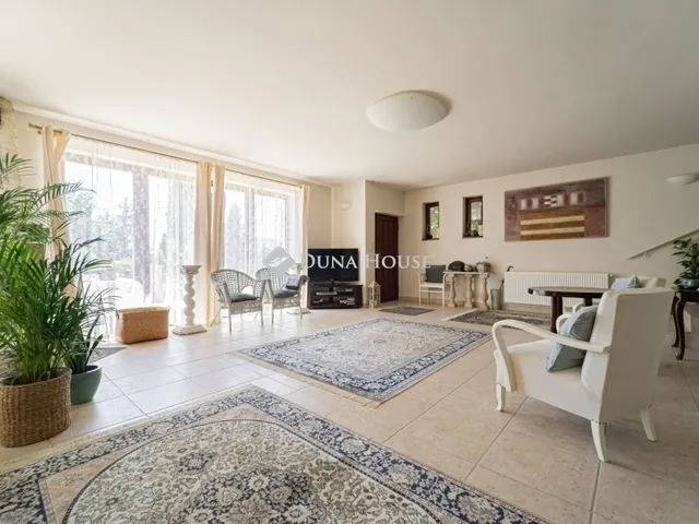 Eladó ház Szentendre, Pismány 217 nm