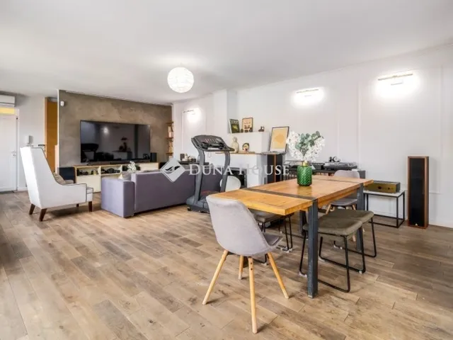 Eladó lakás Budapest VI. kerület, Nagykörúton belüli terület 193 nm