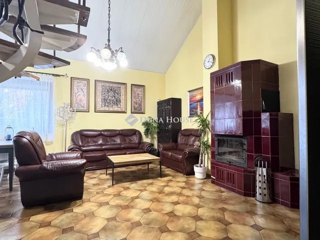 Eladó ház Budapest III. kerület, Táborhegy 172 nm