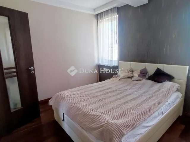 Eladó ház Üröm 125 nm