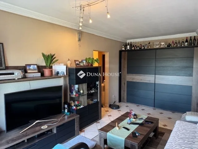 Eladó lakás Budapest III. kerület 57 nm