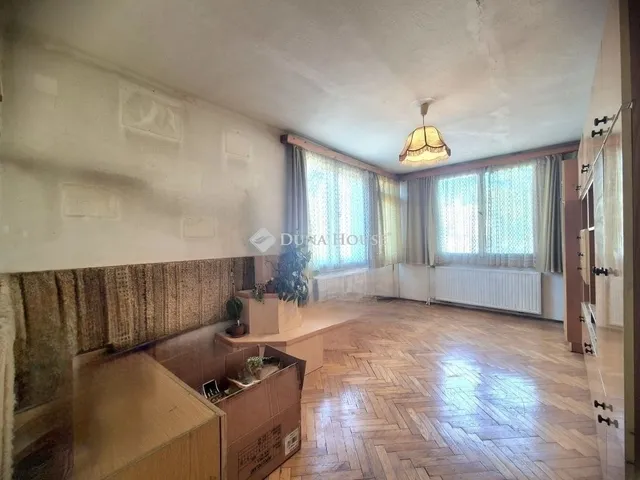 Eladó ház Budapest III. kerület, Csillaghegy 52 nm