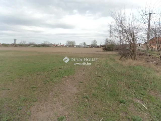 Eladó kereskedelmi és ipari ingatlan Pilis 3076 nm