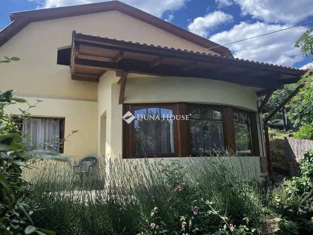 Eladó ház Leányfalu 122 nm