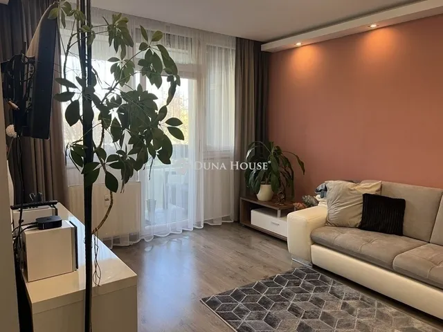 Eladó lakás Budapest XVIII. kerület 72 nm