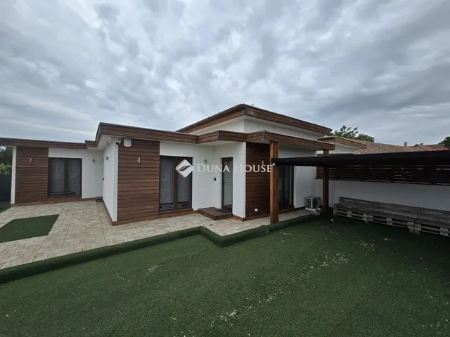 Eladó ház Siófok 76 nm