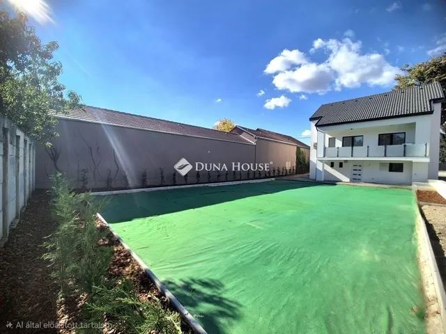 Eladó ház Budapest III. kerület, Csillaghegy 63 nm