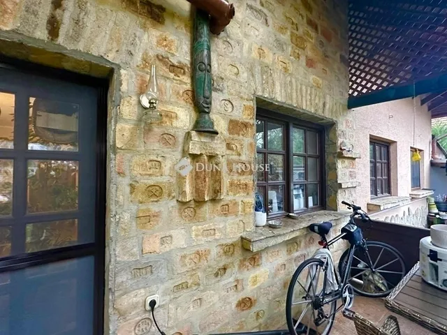 Eladó ház Budapest XVI. kerület 262 nm