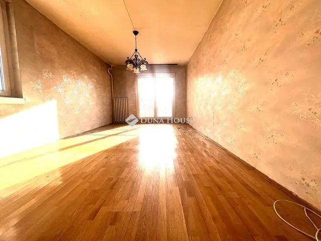 Eladó lakás Budapest III. kerület 57 nm