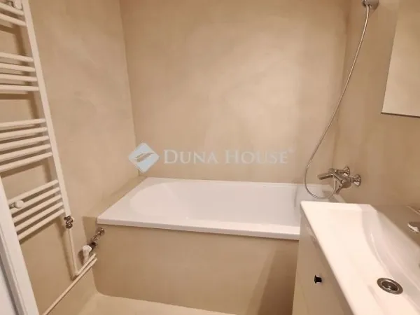 Eladó lakás Budapest III. kerület, Békásmegyer 81 nm