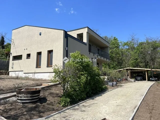 Eladó ház Leányfalu 131 nm