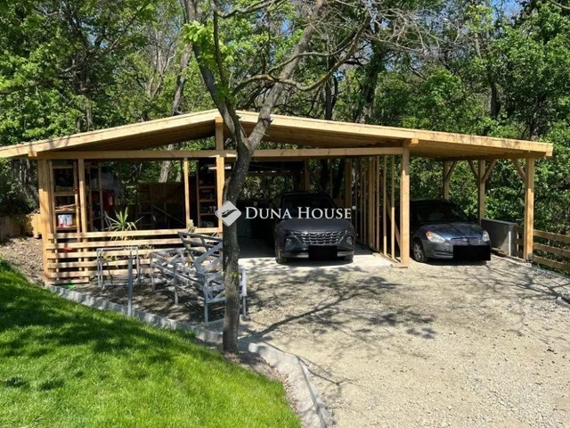 Eladó ház Leányfalu 131 nm