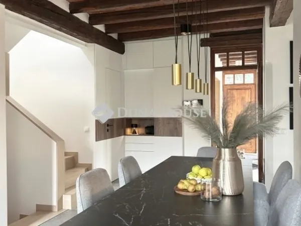 Eladó ház Budapest III. kerület 264 nm