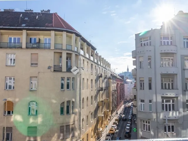 Eladó lakás Budapest II. kerület 71 nm