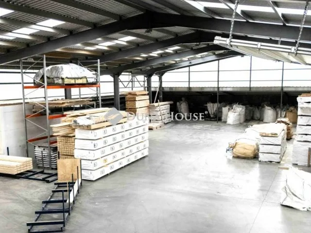 Eladó kereskedelmi és ipari ingatlan Nagytarcsa 3800 nm