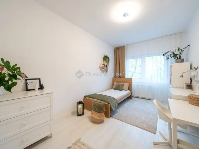 Eladó lakás Budapest II. kerület 77 nm