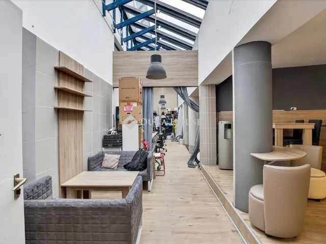 Eladó kereskedelmi és ipari ingatlan Budapest II. kerület 810 nm