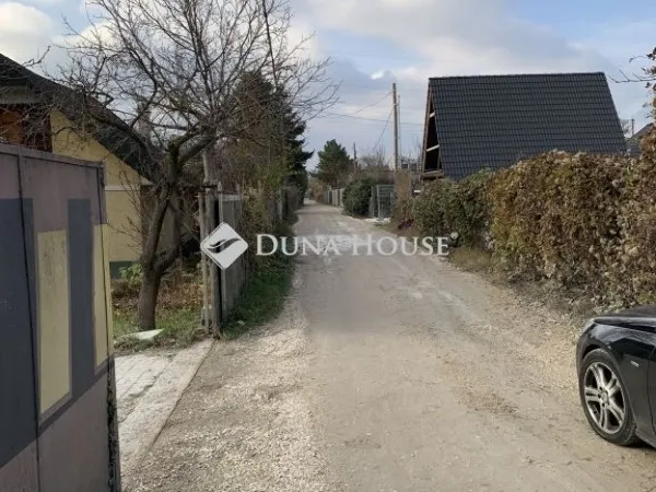 Eladó telek Budapest III. kerület 1486 nm