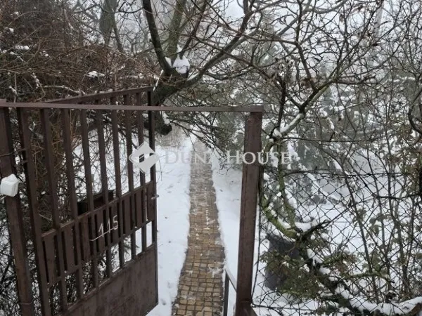 Eladó telek Budapest III. kerület 1893 nm