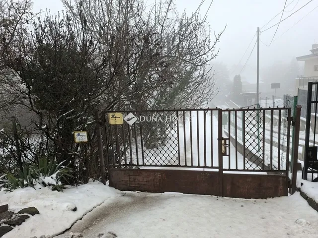 Eladó telek Budapest III. kerület 1893 nm