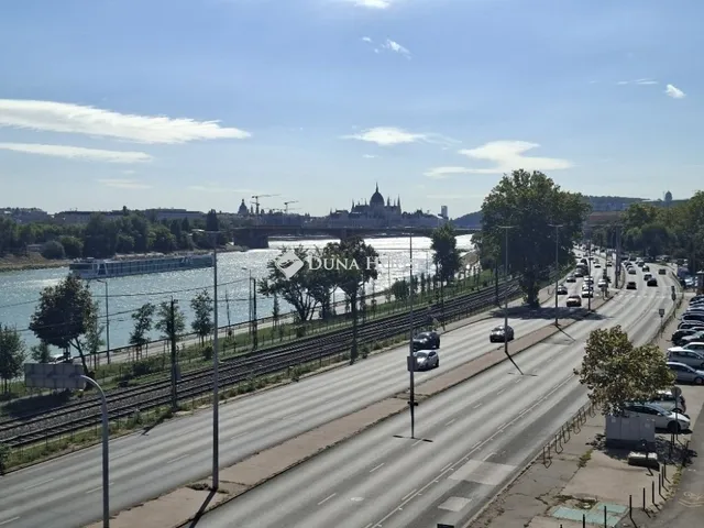 Eladó lakás Budapest II. kerület 76 nm