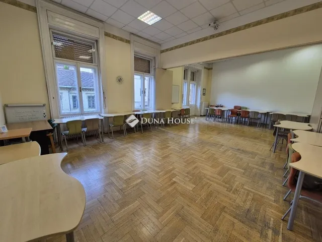 Eladó lakás Budapest II. kerület 117 nm