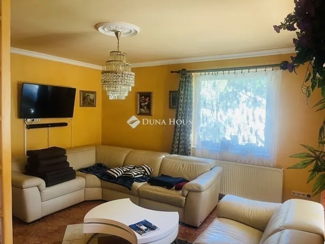 Eladó ház Budapest XVIII. kerület, Bélatelep 235 nm