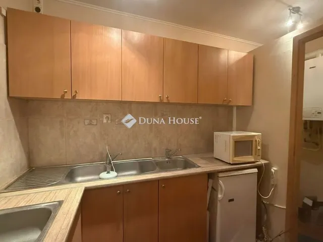 Eladó kereskedelmi és ipari ingatlan Szentendre 28 nm