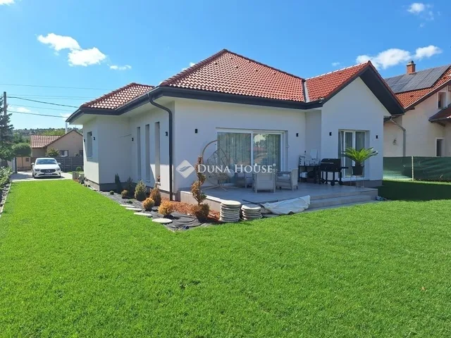 Eladó ház Budakalász 171 nm