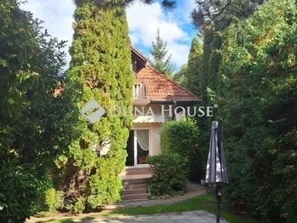 Eladó ház Budapest II. kerület, Rézmál 93 nm