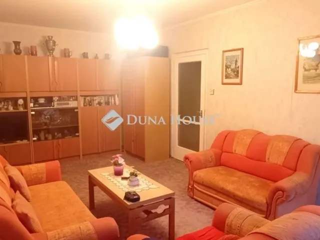 Eladó lakás Budapest III. kerület 57 nm