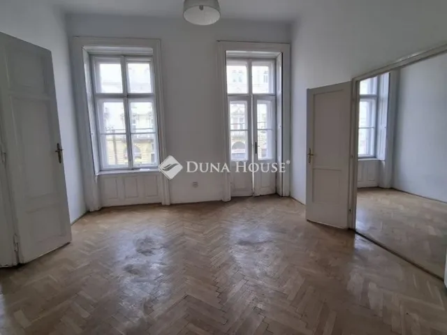 Eladó lakás Budapest IX. kerület, Belső Ferencváros 120 nm