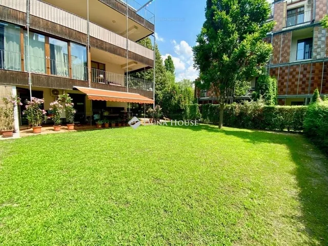 Eladó lakás Budapest III. kerület 98 nm