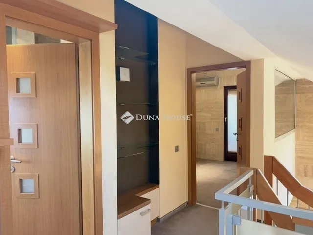 Eladó lakás Budapest III. kerület 70 nm