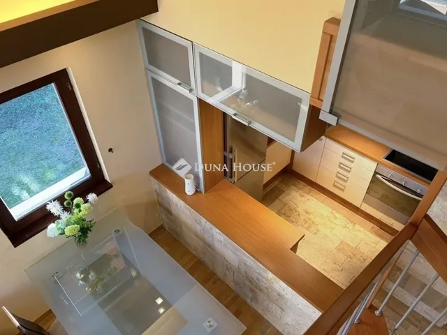 Eladó lakás Budapest III. kerület 70 nm