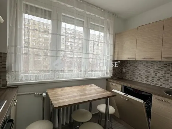 Eladó lakás Budapest III. kerület, Békásmegyer 50 nm