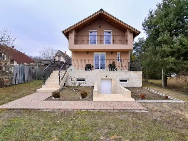 Eladó ház Őrbottyán 131 nm