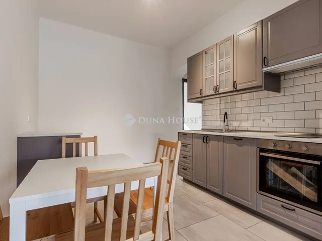 Eladó lakás Budapest I. kerület 61 nm