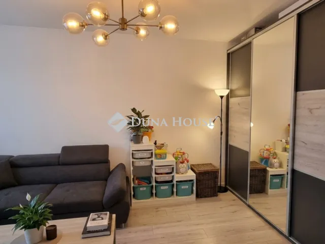 Eladó lakás Budapest III. kerület 55 nm