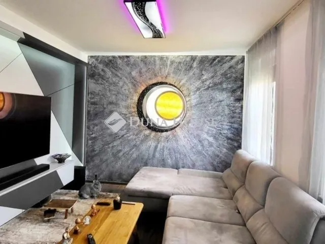 Eladó lakás Budapest XV. kerület 101 nm