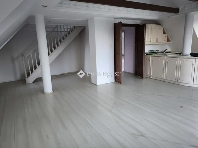 Eladó ház Leányfalu 237 nm