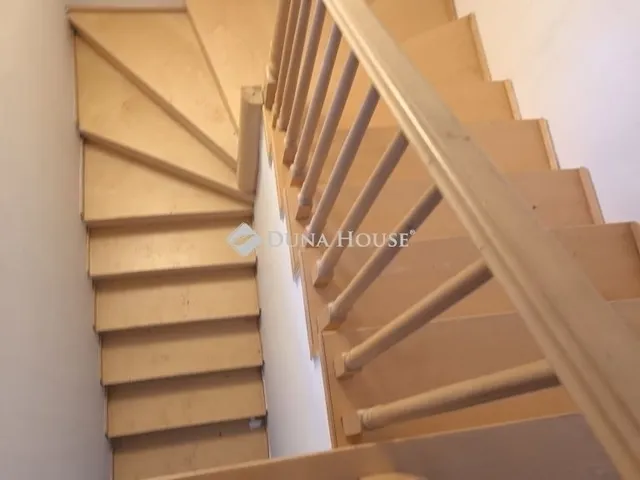 Eladó ház Leányfalu 237 nm