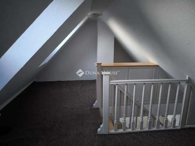 Eladó ház Leányfalu 237 nm