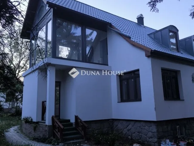 Eladó ház Leányfalu 237 nm