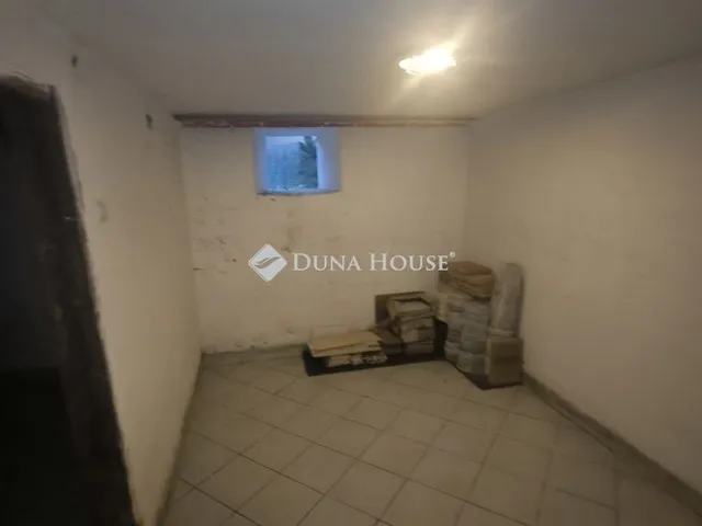 Eladó ház Leányfalu 237 nm