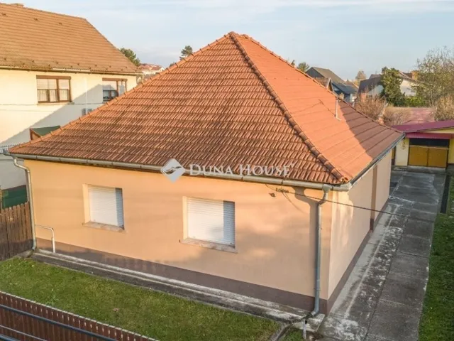 Eladó ház Vác, Lajostelep 109 nm