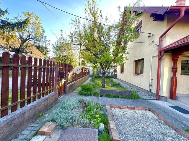 Eladó ház Budapest III. kerület, Csillaghegy 144 nm