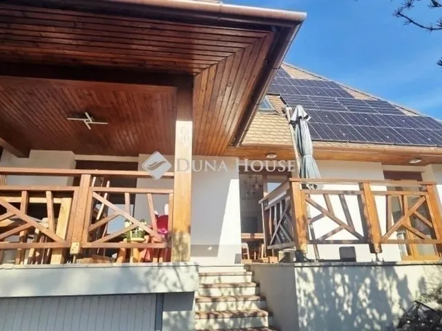 Eladó ház Veresegyház 266 nm