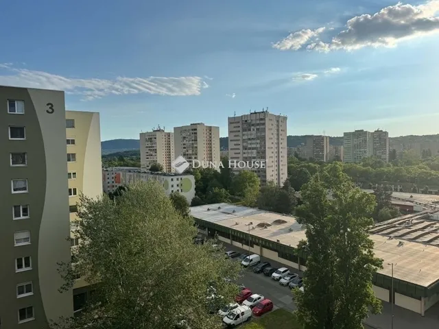 Eladó lakás Budapest III. kerület 57 nm