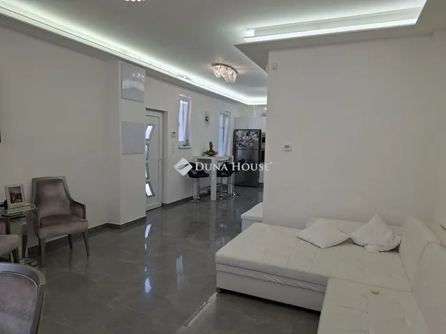 Eladó ház Budapest XV. kerület 70 nm